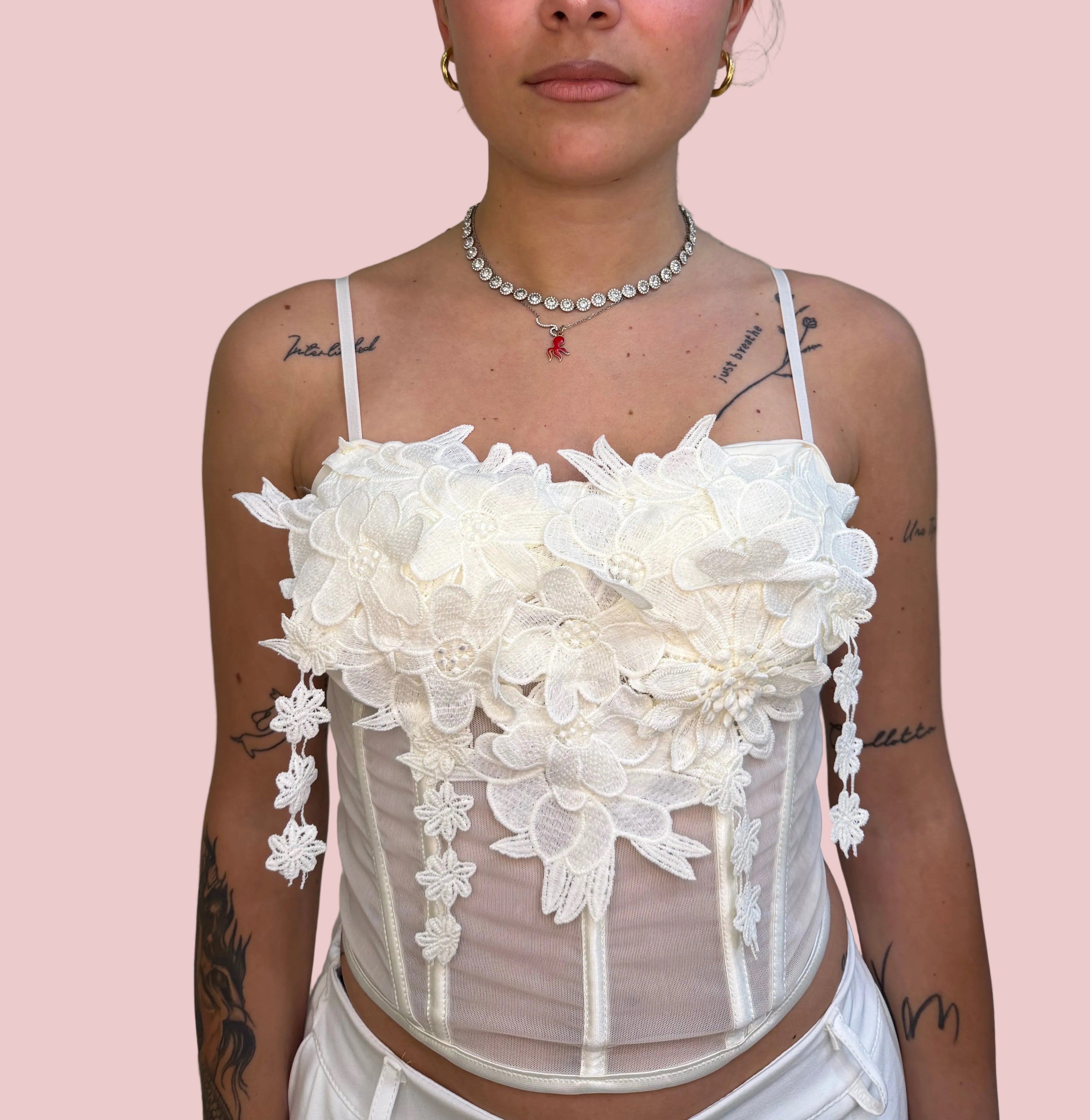 TOP-LACE MUSE